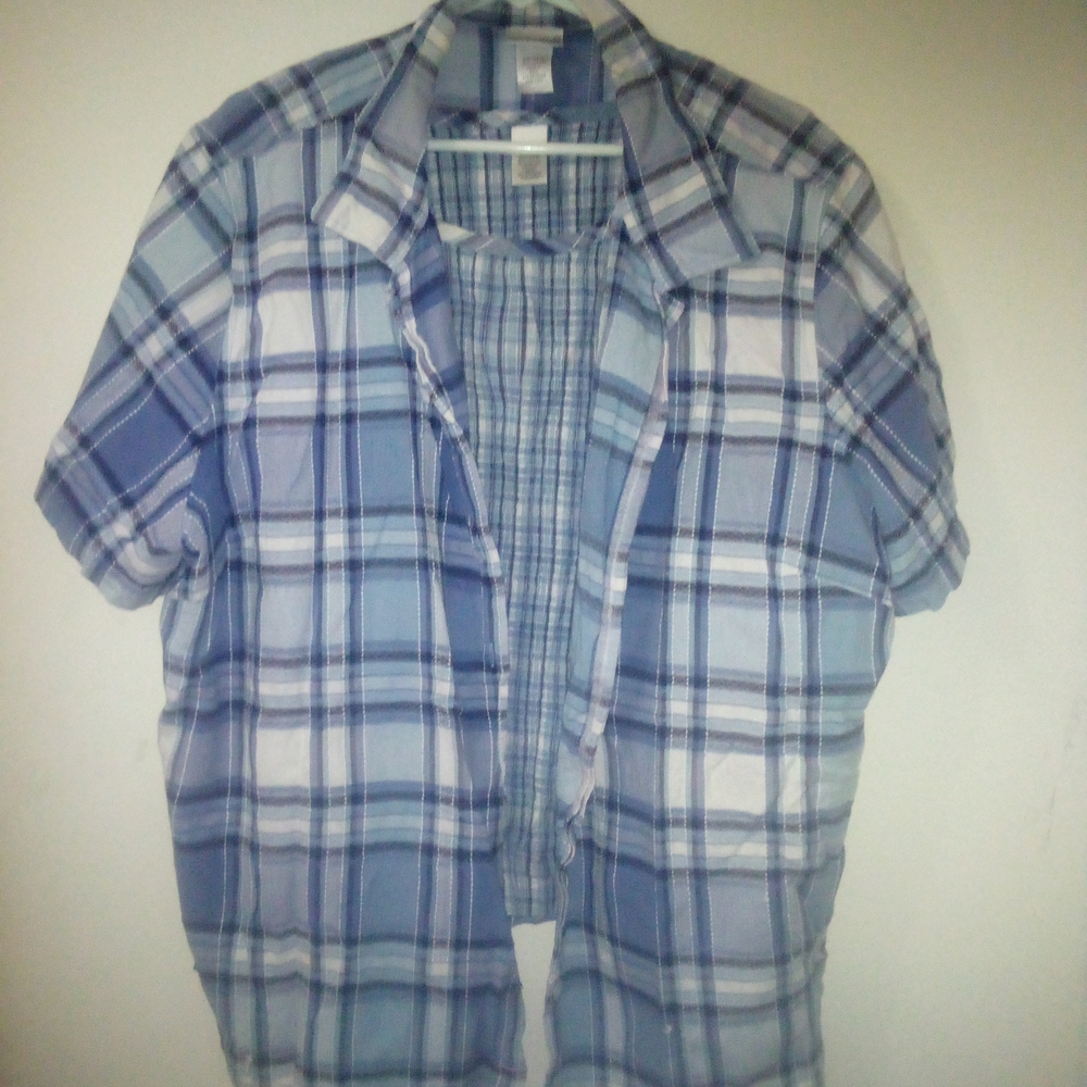 Fashion Bug woman Casual Blue Plaid Shirt and matching tank ,size 30-32